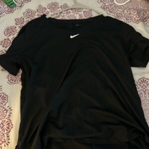 Nike Women's Black Short Sleeve Tee